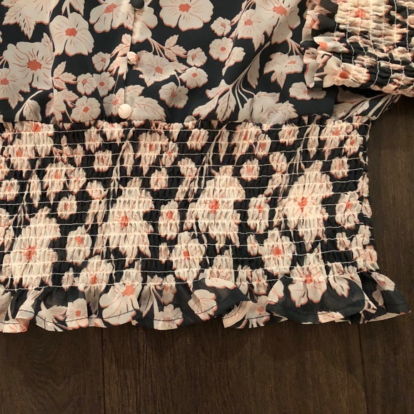 Design Lab chiffon blouse with ruched waist and cuffs - Picture 7 of 13